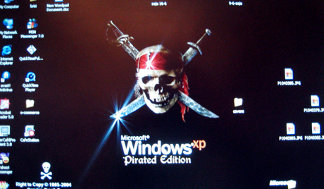 Windows XP Pirated Edition © Flickr.com/jurvetson/cc-by