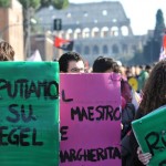 Студенческий протест в Риме перед Колизеем