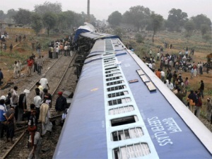В Индии пассажирский поезд врезался в грузовик: 15 погибших Фото: REUTERS