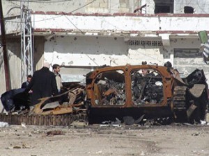 Последствия боев в Хомсе. Фото Reuters