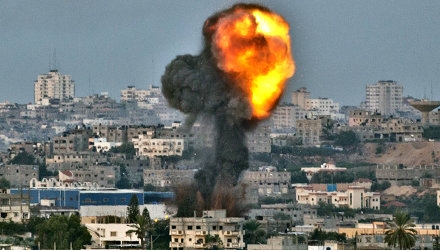 Обстрел сектора Газа. Фото: armenpress.am