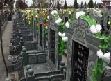 На кладбищах в Китае почти нет места. Кадр NTDTV