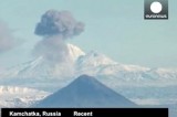 Извержение вулкана Жупановский на Камчатке. Кадр Euronews