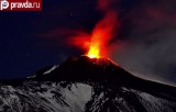 Извержение вулкана Этна 17 ноября 2013 года. Кадр pravda.ru