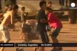 Разграбление супермаркета в Аргентине. Кадр Euronews