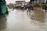 Наводнение на Филиппинах, вызванное тропическим циклоном "Агатон". Кадр NTDTV