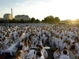 1500 парижан поужинали в белом на мостах (новости)