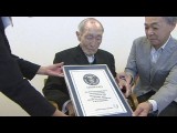 Японский учитель признан самым пожилым мужчиной на планете