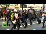 Массовая демонстрация в Бразилии закончилась жесткими столкновениями с полицией
